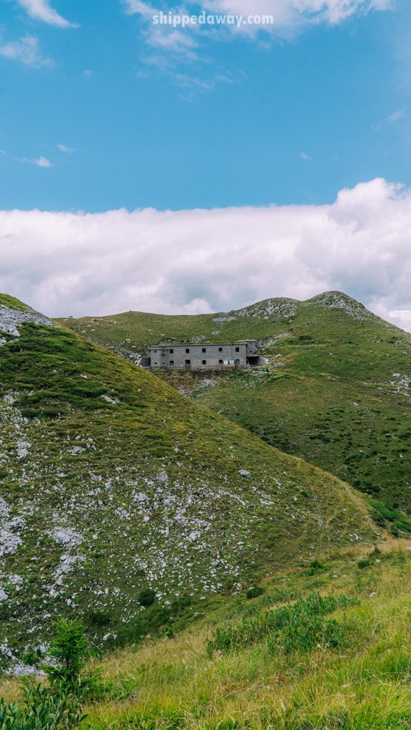 Army barracks at Soriska planina